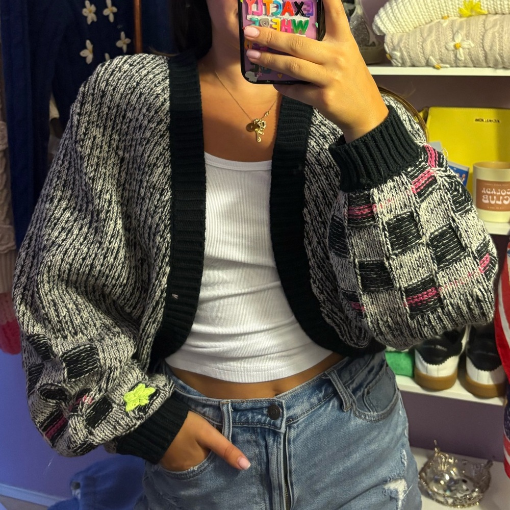 PILCRO Black and Cream Knit Sweater
